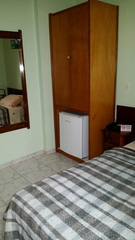 Krystal Hotel Nin Phòng bức ảnh